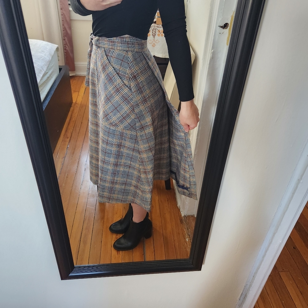 Vintage Wool Wrap Skirt - Picture 3 of 8